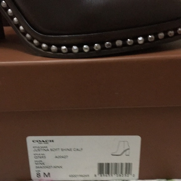 COACH boots,size 8. - Picture 8 of 8
